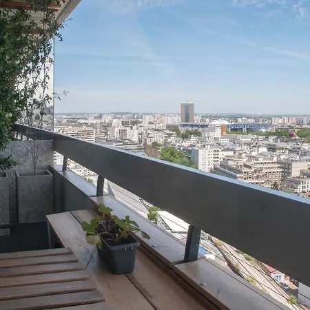 Large & Design Apartment With Terrace And View Paris
